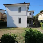 Lägenhet Cozy Flat With Garden Rosolina Mare