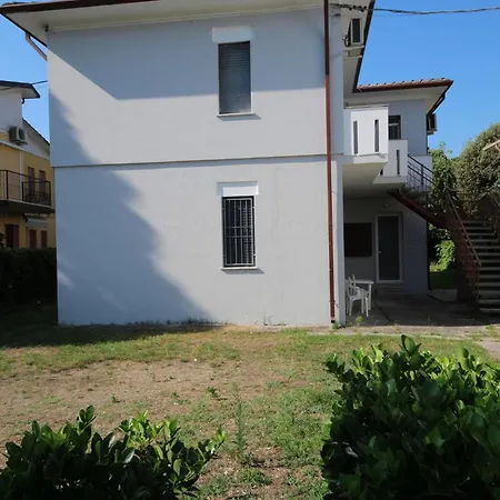 Cozy Flat With Outdoor Space Rosolina Mare